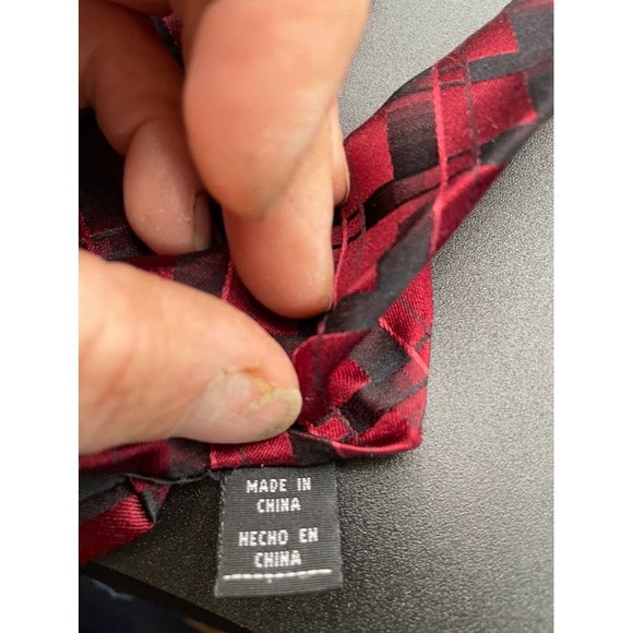 GianFranco Ruffini Italy  Red Black Diamond Pattern Men's Tie  Length 57.50 In. - Picture 9 of 11